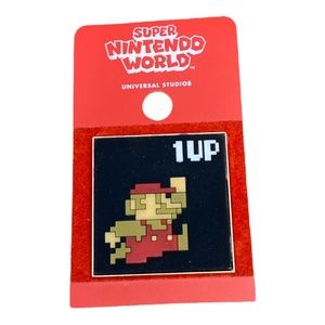 Universal Studios Hollywood Super Nintendo 8Bit Mario 1 UP PVC Pin